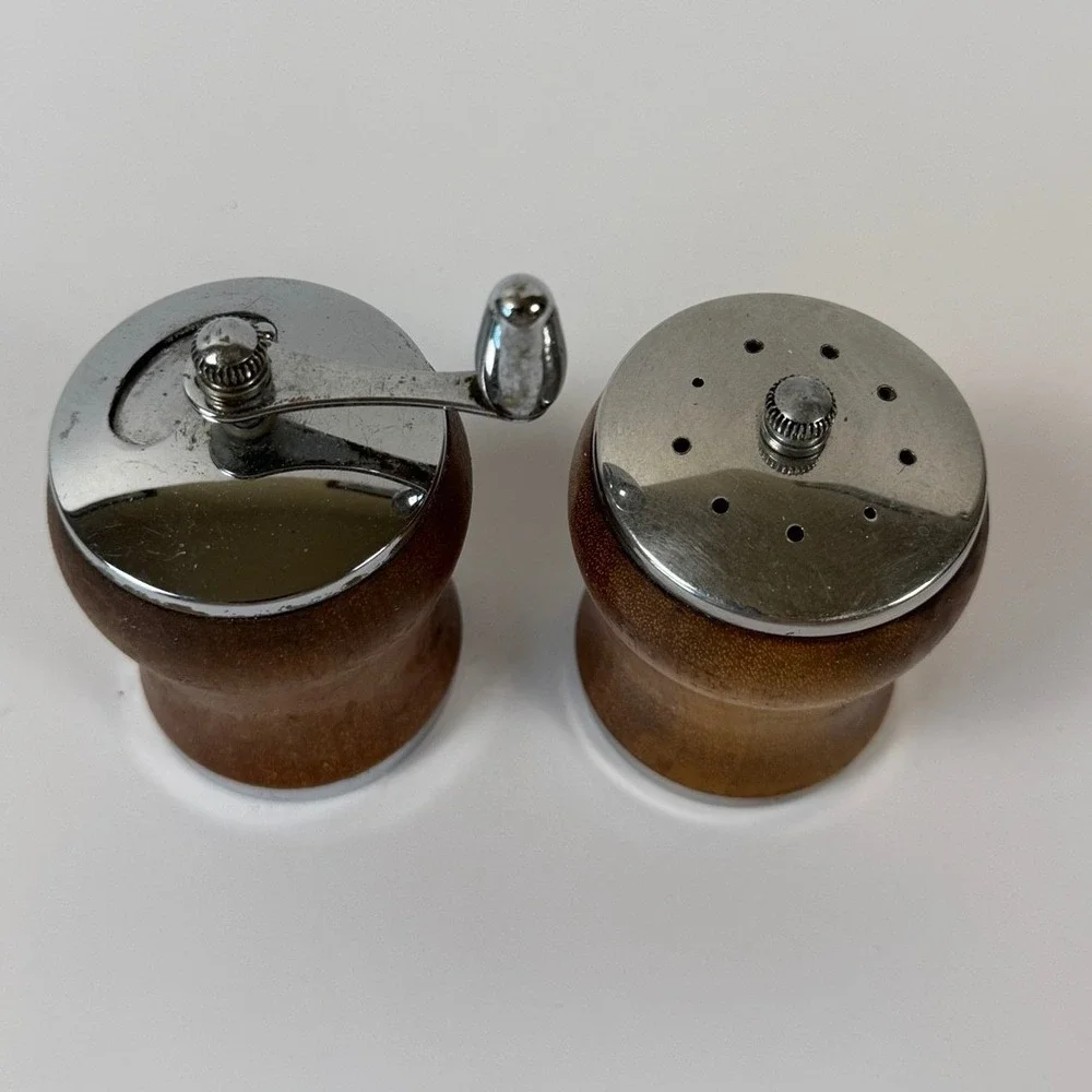 Vintage George S Thompson Salt and Pepper Grinder Mill Set